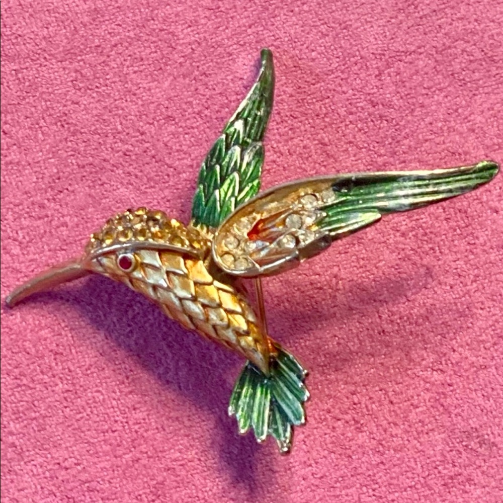 Exquisite Rhinestone vintage Hummingbird Brooch